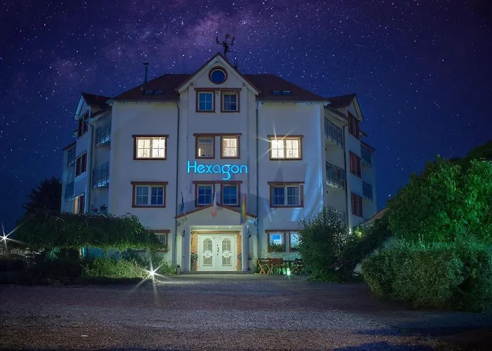 Hexagon Nr 1 アパート